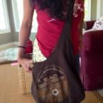 Zac Brown Band fan wearing a shoulder bag.